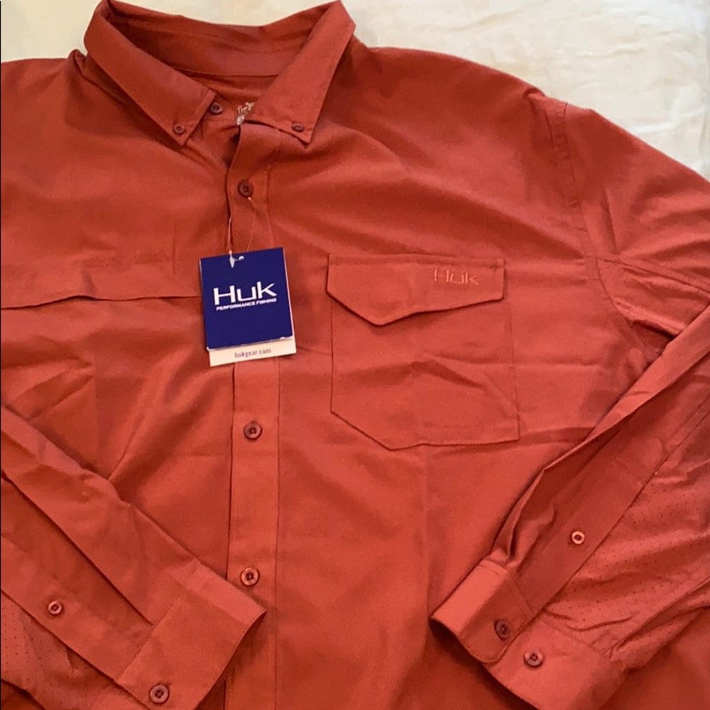 NWT Huk Tide Point Solid Long Sleeve
